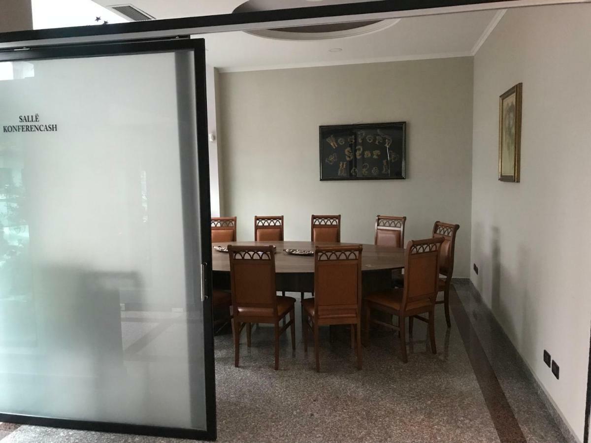 Western Star Hotel Драч Екстериор снимка