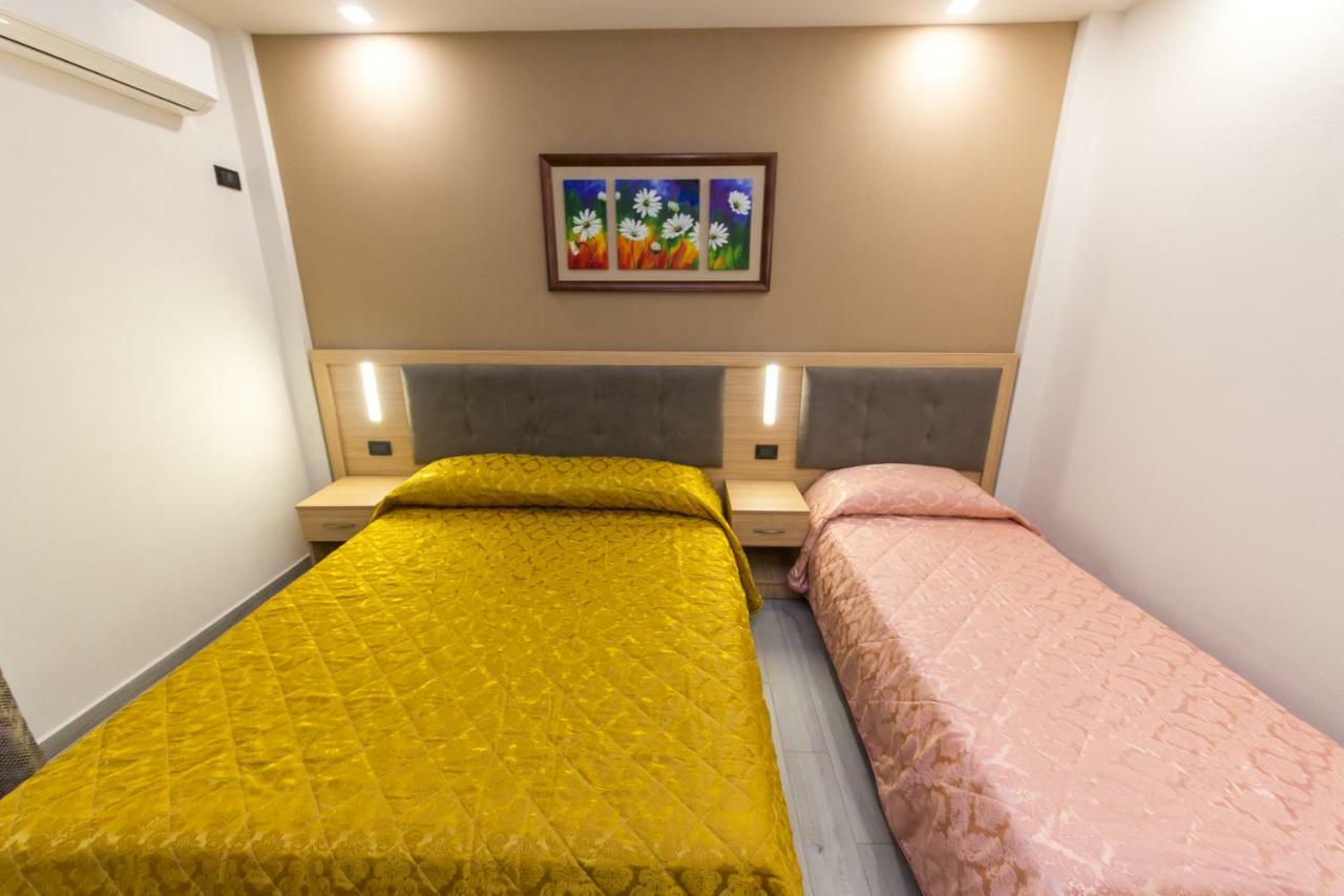 Western Star Hotel Драч Екстериор снимка