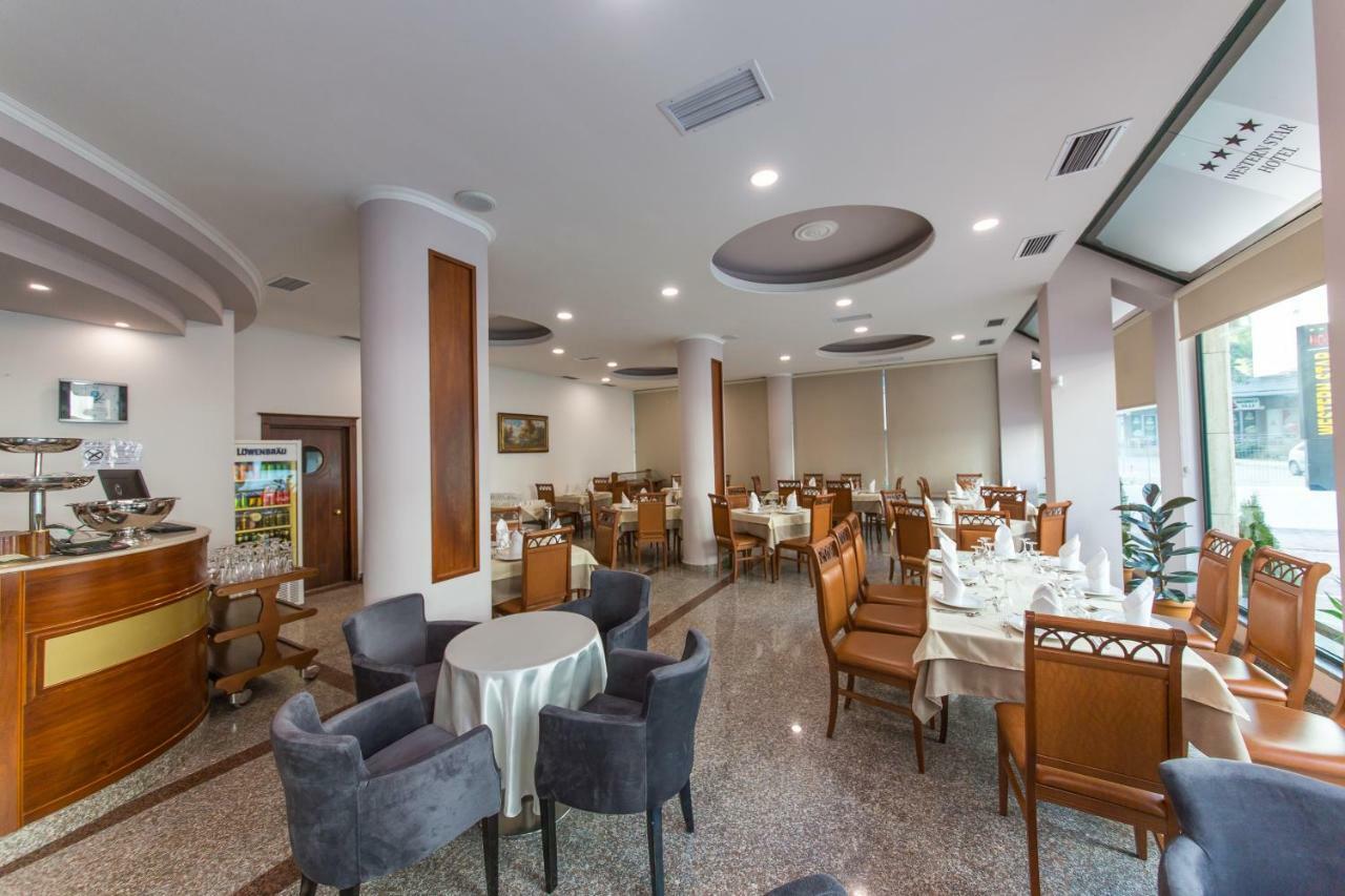 Western Star Hotel Драч Екстериор снимка